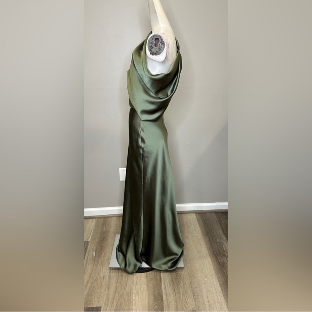 AMSALE Pryce Satin One Shoulder Gown Olive Size 4 - Picture 10 of 15